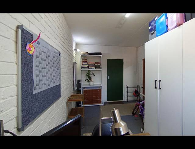 3 BEDROOM HOUSE FOR SALE IN MORELETA PARK